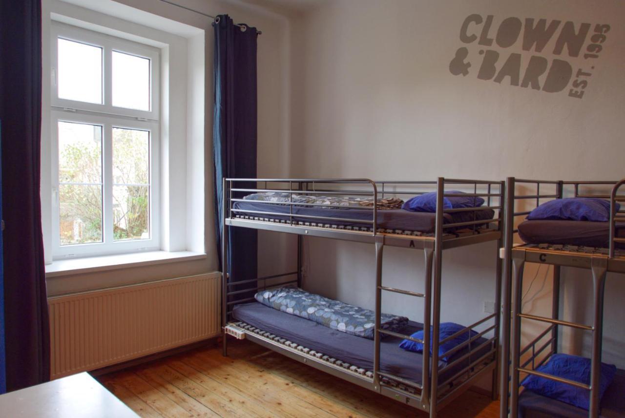 Clown And Bard Hostal *